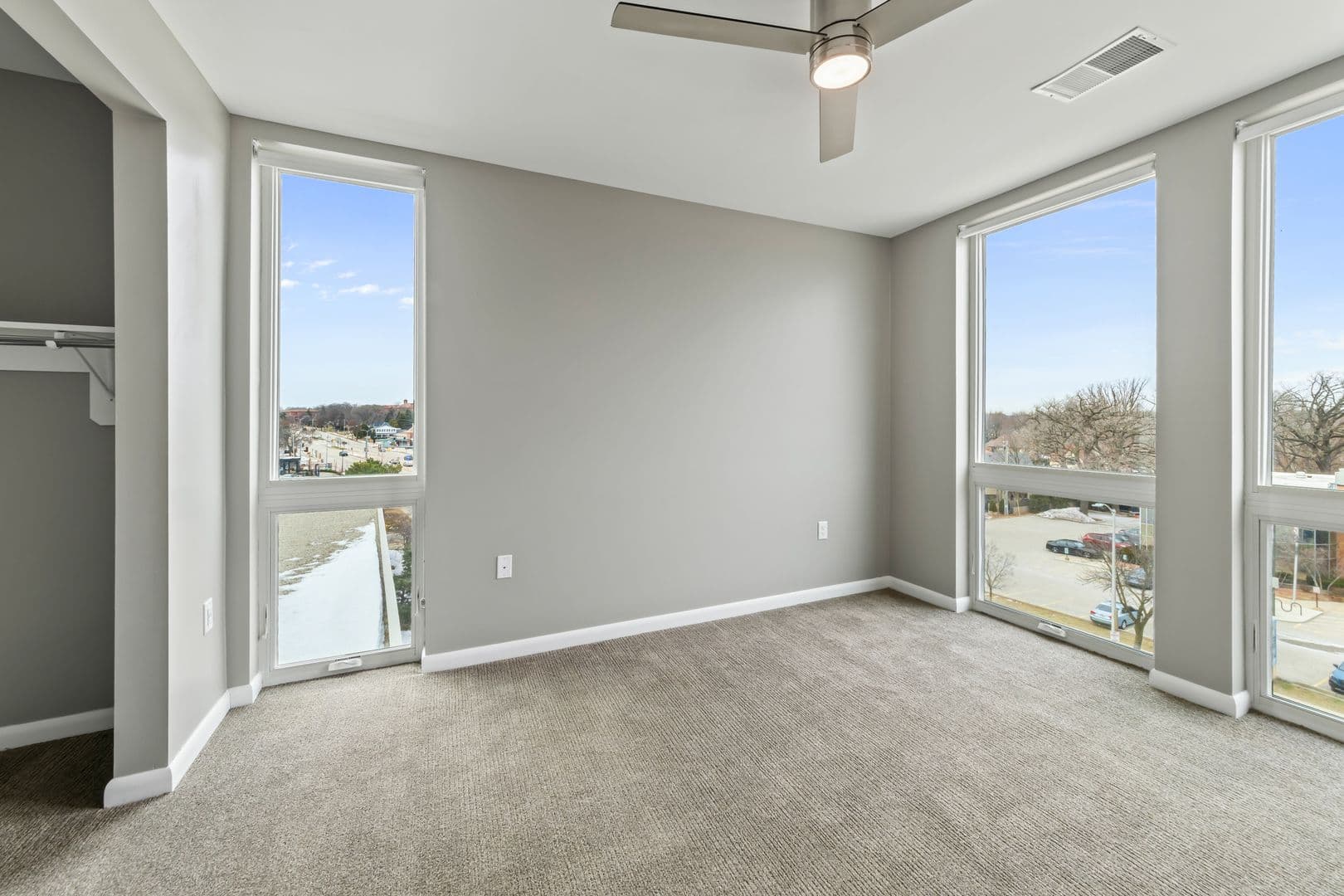 Milwaukee Apartment: 8041 West Bluemound Road