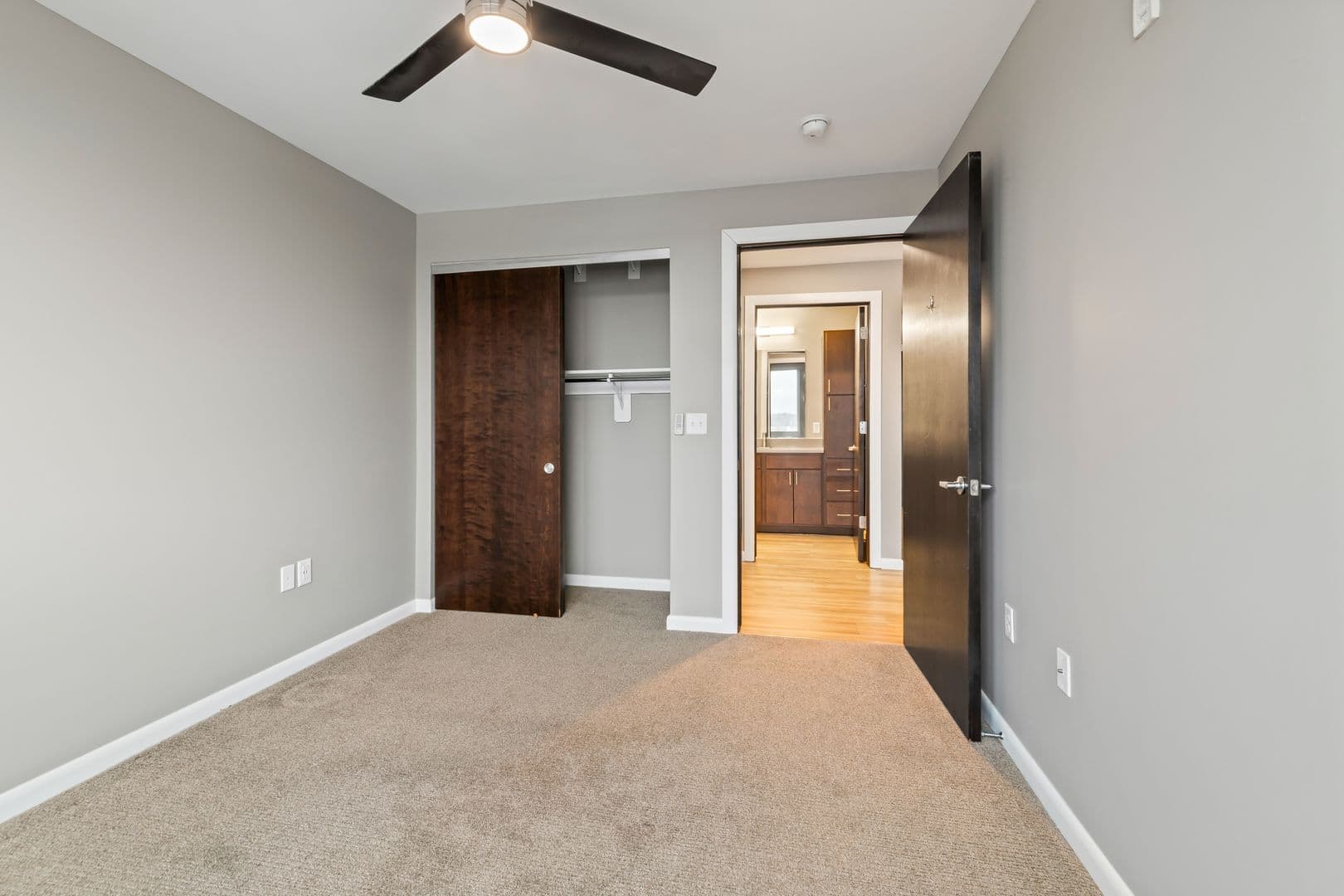 Milwaukee Apartment: 8041 West Bluemound Road