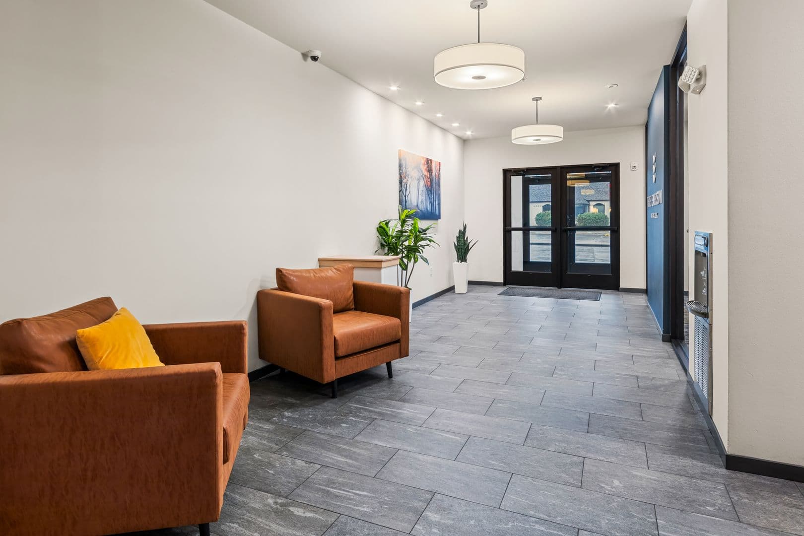 Madison Apartment: 1121 South Park Street