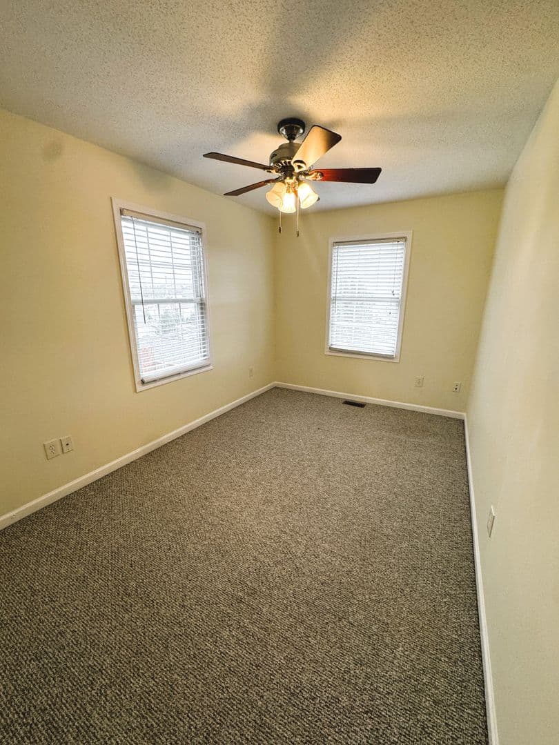 Harrisonburg House: 1422 Founders Way