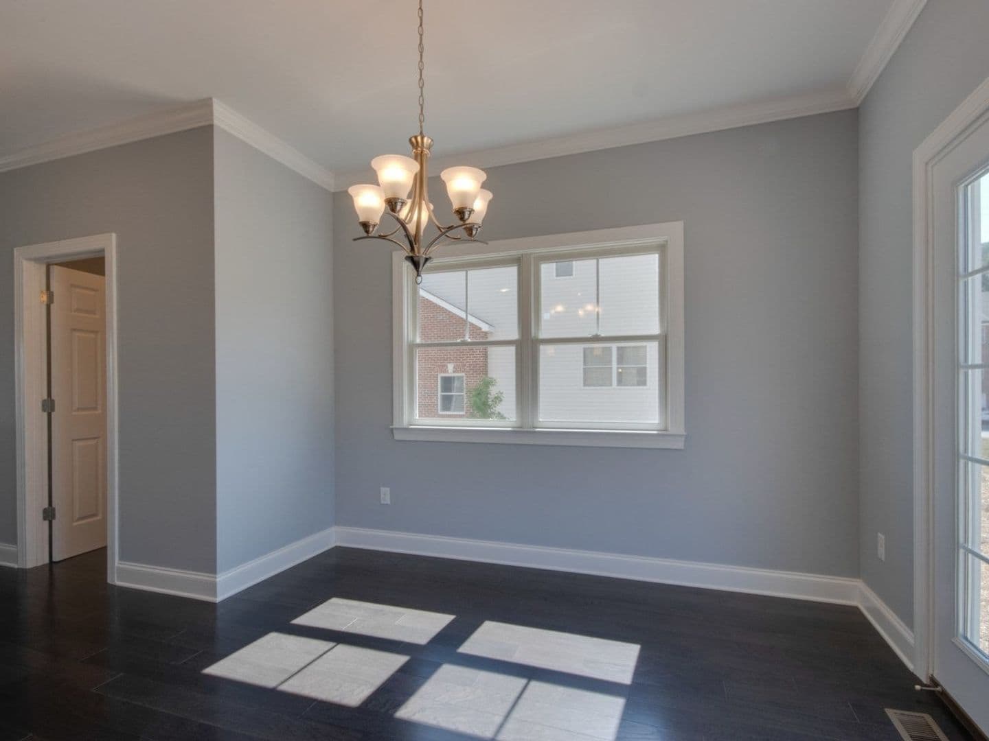 Rockingham House: 1318 Caspian Way