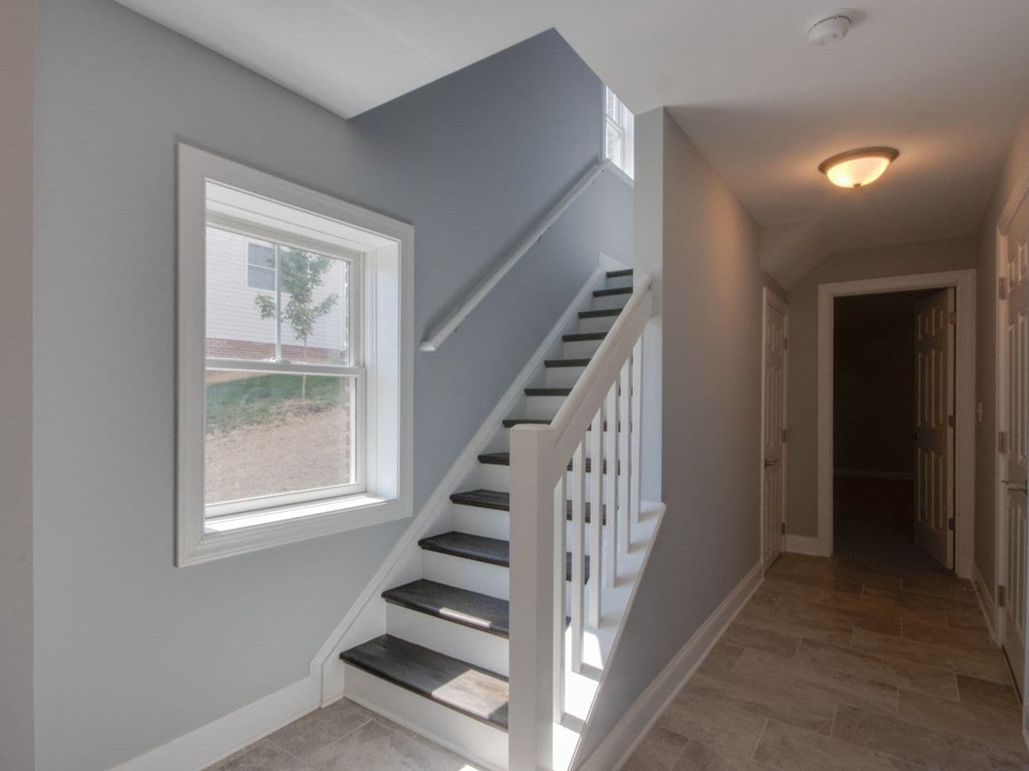 Rockingham House: 1318 Caspian Way