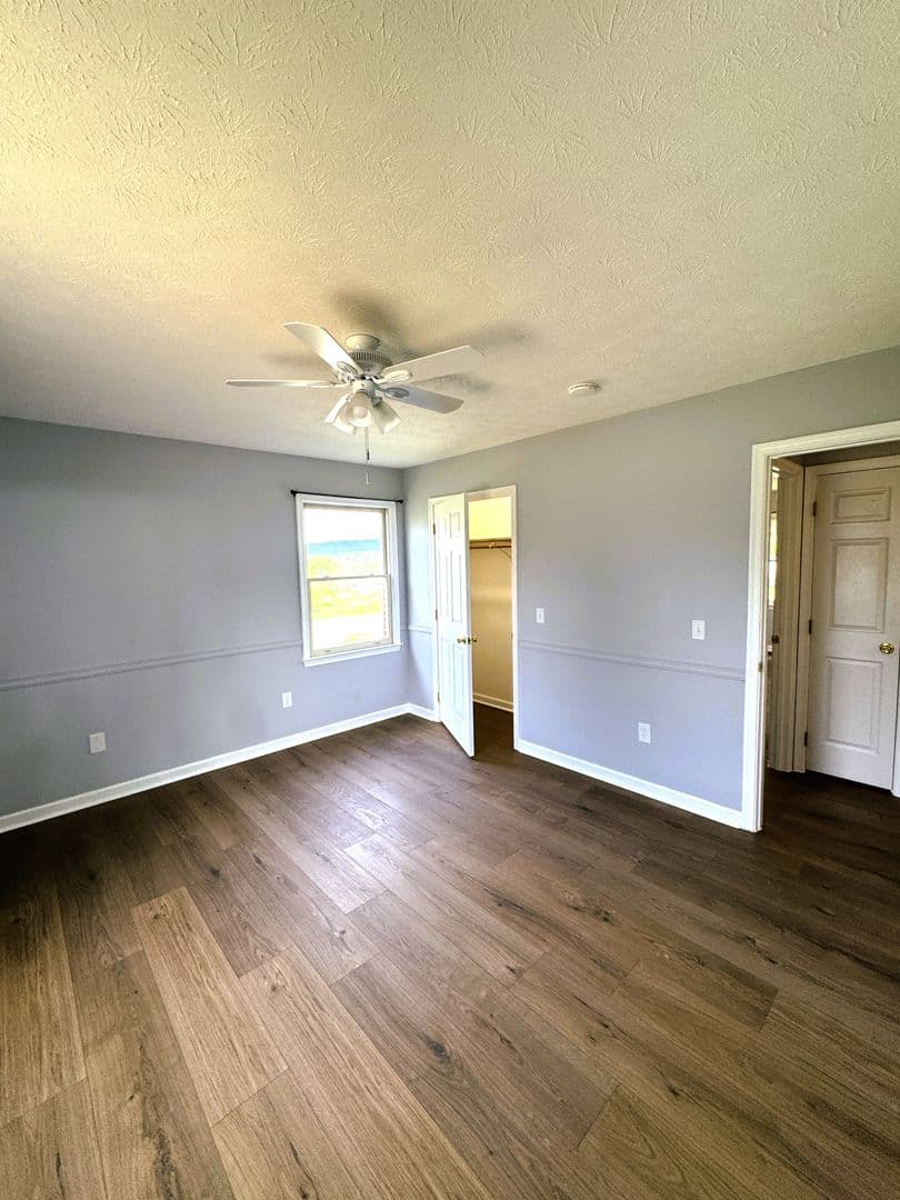 Broadway House: 222 1st Street
