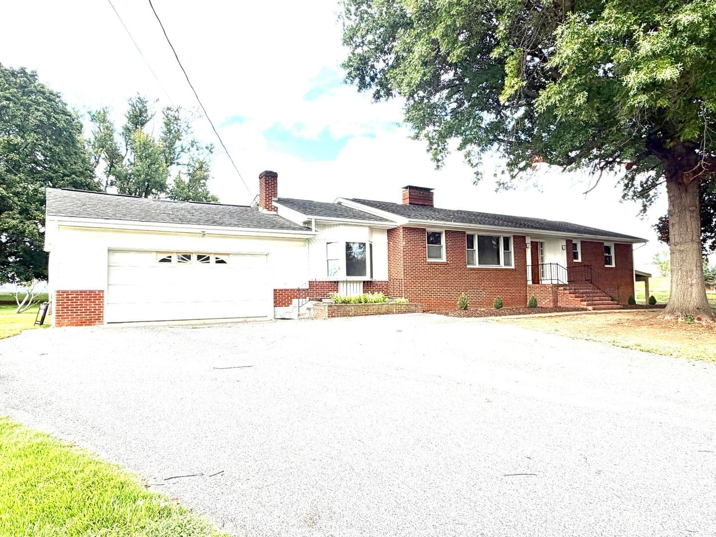 Harrisonburg House: 2775 Ridgedale Road
