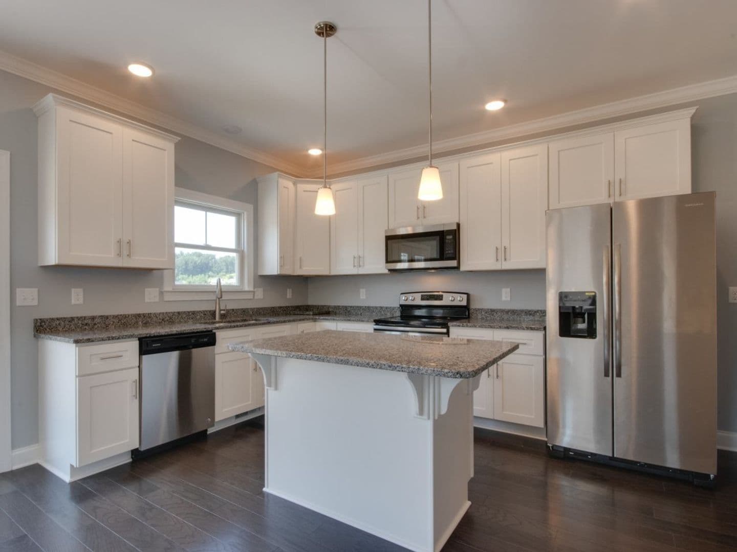 Rockingham House: 1318 Caspian Way