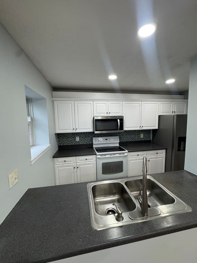 Harrisonburg House: 1422 Founders Way