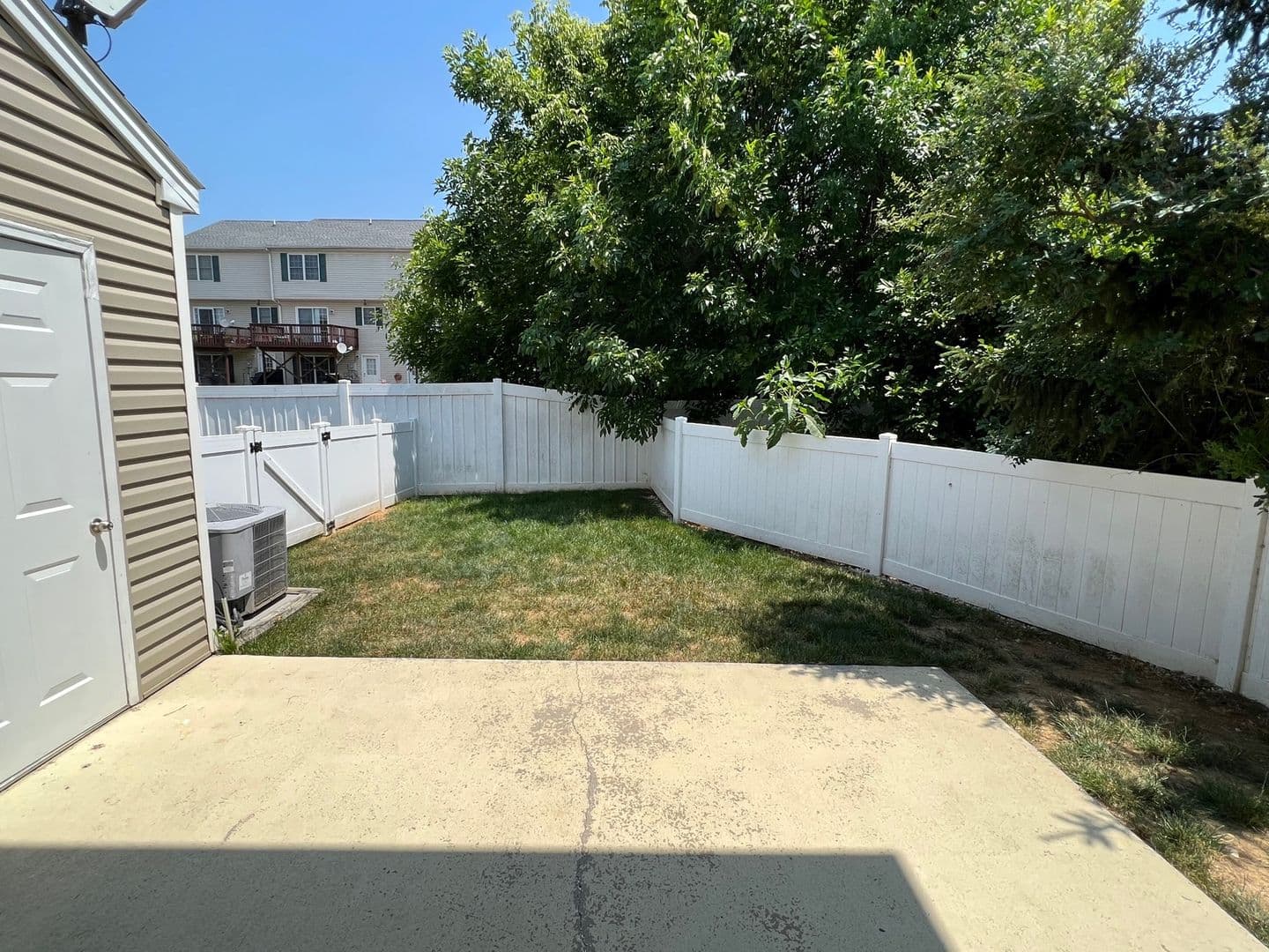 Harrisonburg House: 1238 Settlers Lane