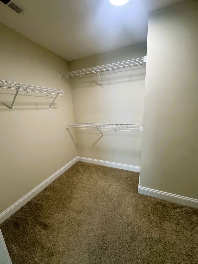 Rockingham House: 2656 Greenport Drive