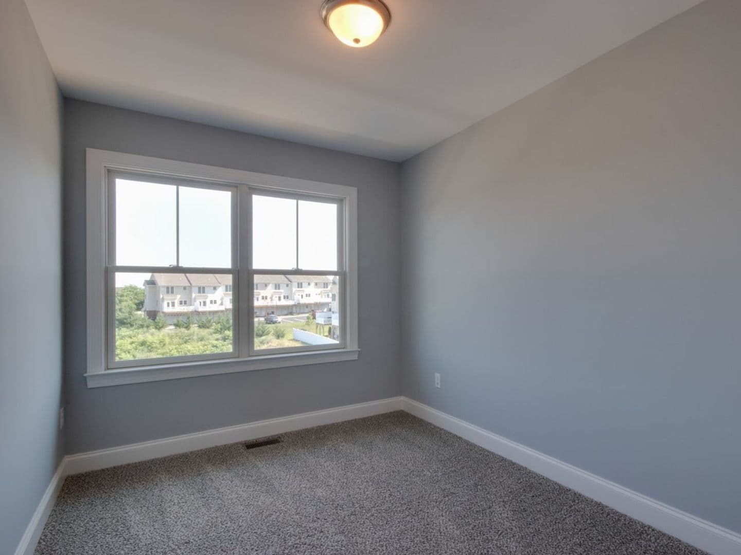 Rockingham House: 1318 Caspian Way