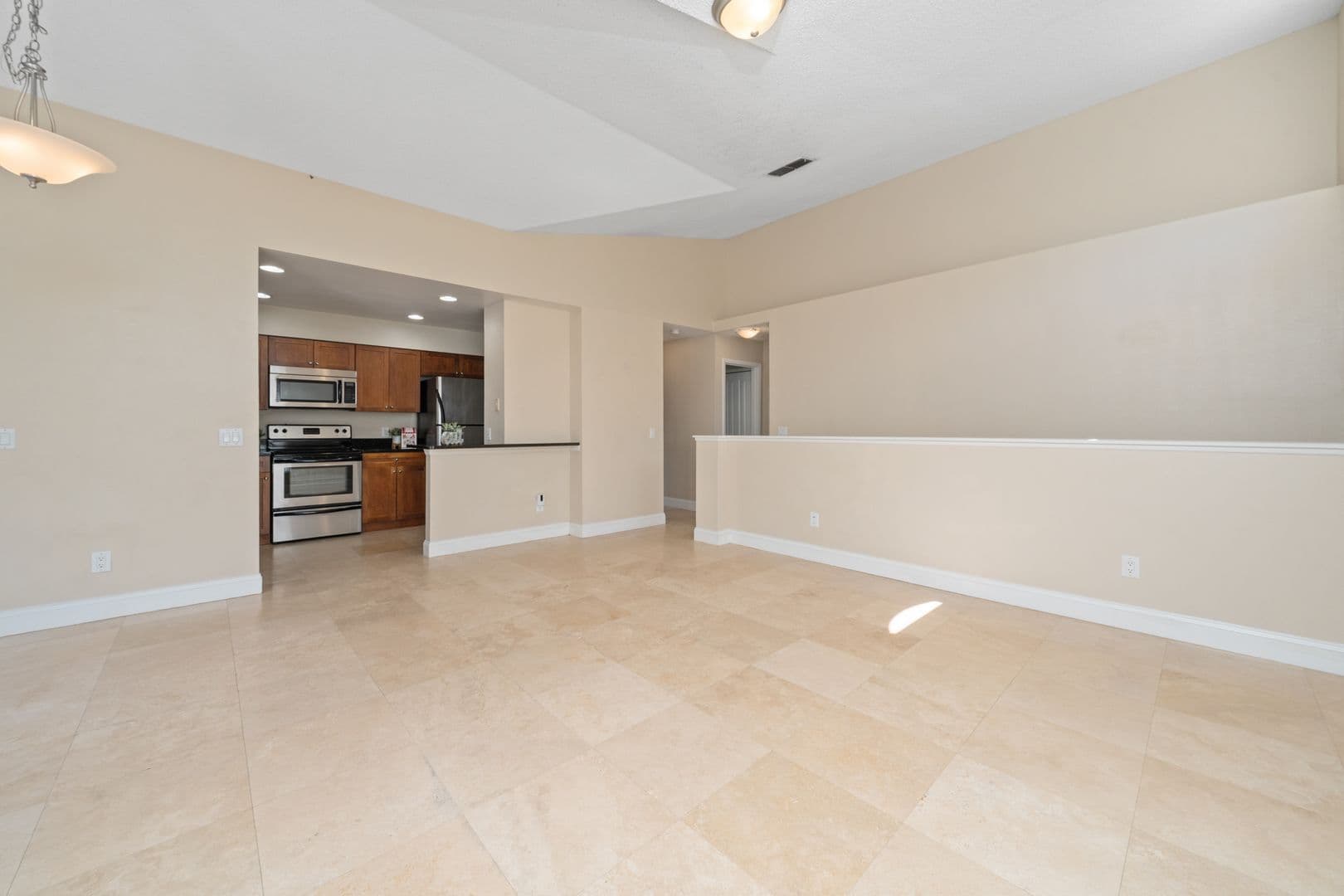 Orlando Condo: 5432 E. Michigan St. Unit #6