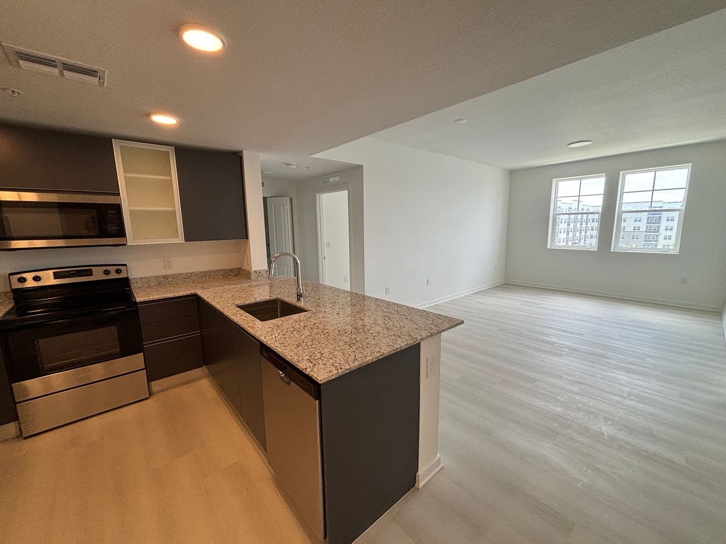 Orlando House: 5579 Millenia Park Blvd.