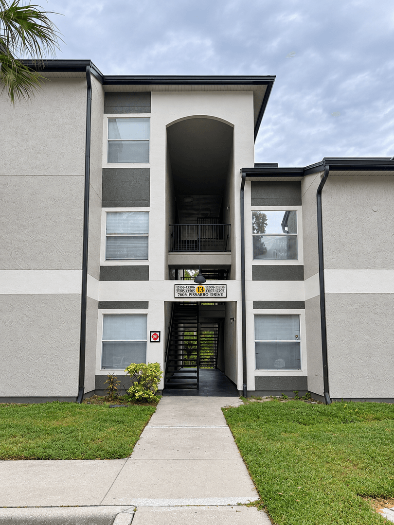 Orlando Condo: 7605 Pissarro Dr.