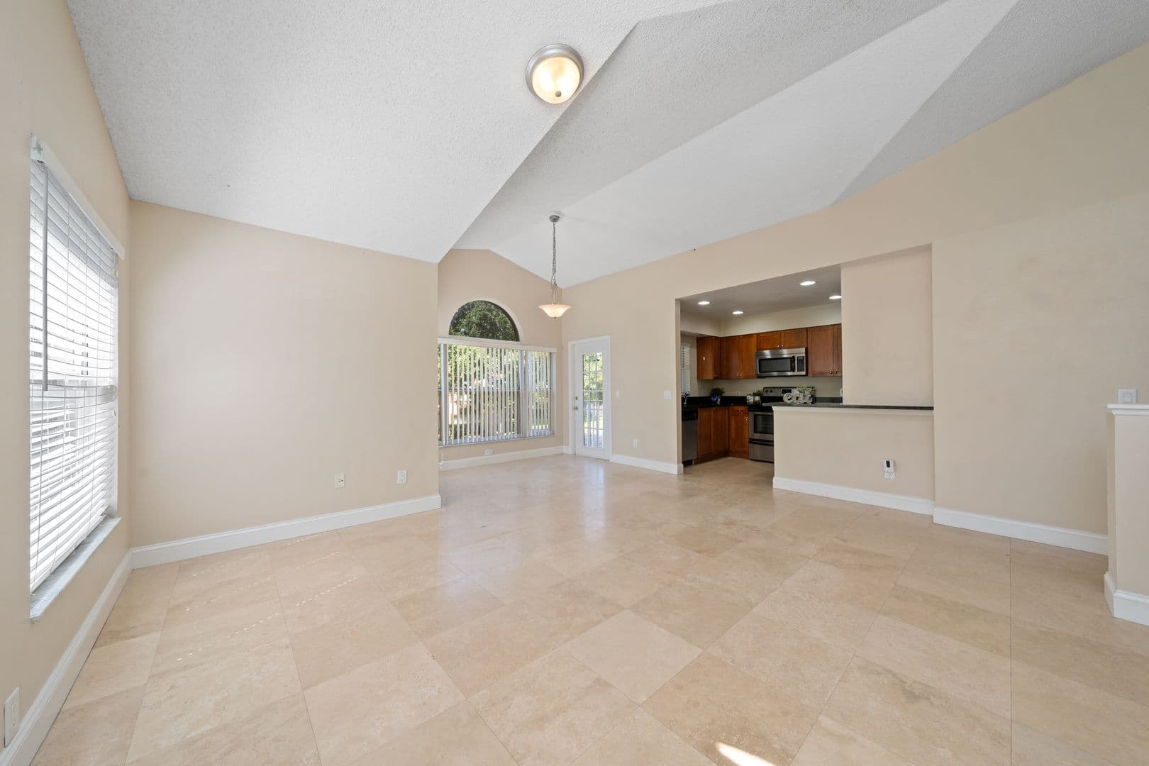 Orlando Condo: 5432 E. Michigan St. Unit #6
