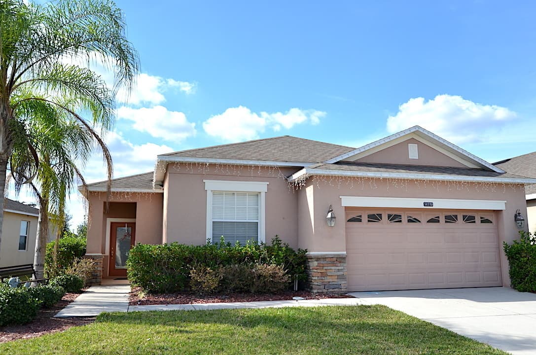 Orlando House: 14119 Queenside Street