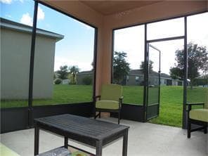Orlando House: 14119 Queenside Street