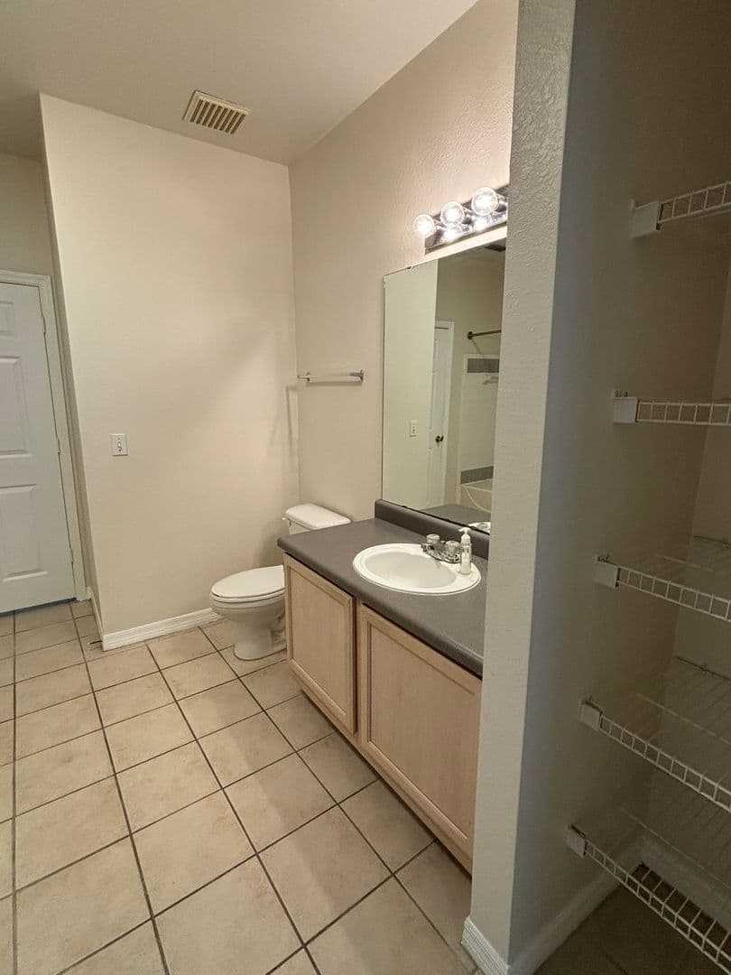 Orlando Condo: 3468 Soho St.