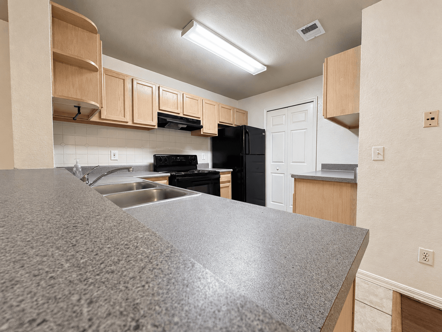 Orlando Condo: 7605 Pissarro Dr.