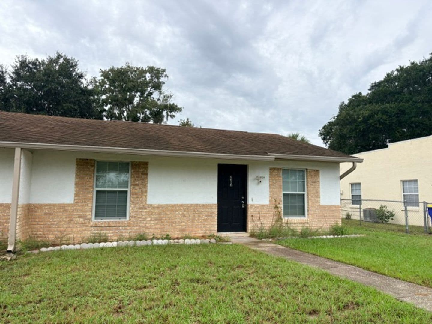 Edgewater House: 2312 Fern Palm Dr.