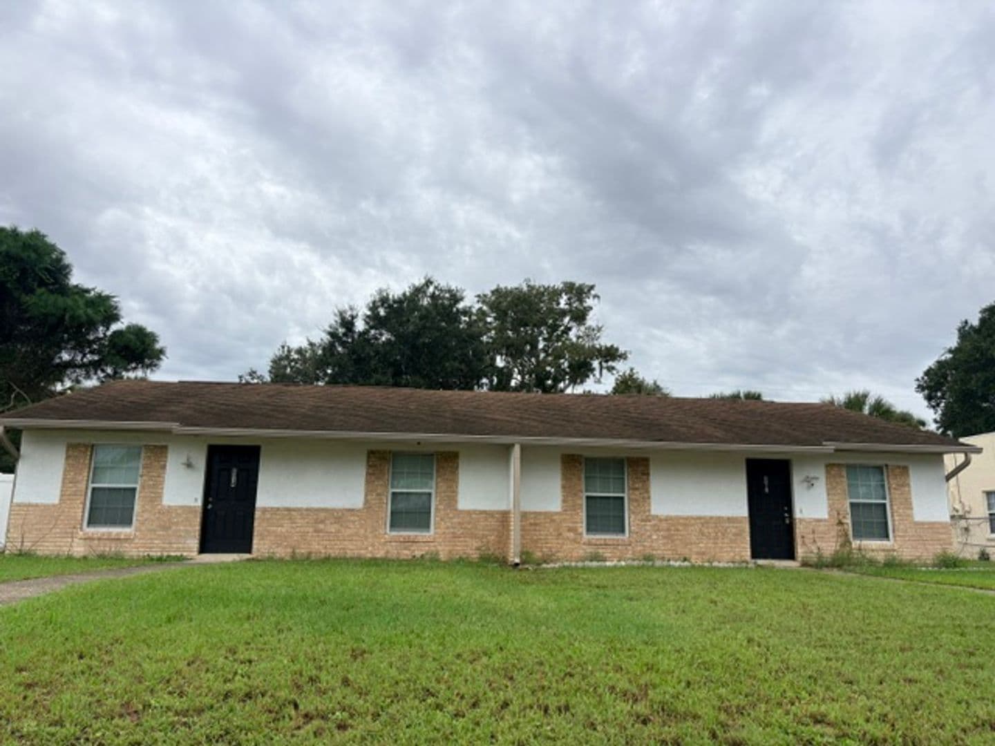 Edgewater House: 2312 Fern Palm Dr.
