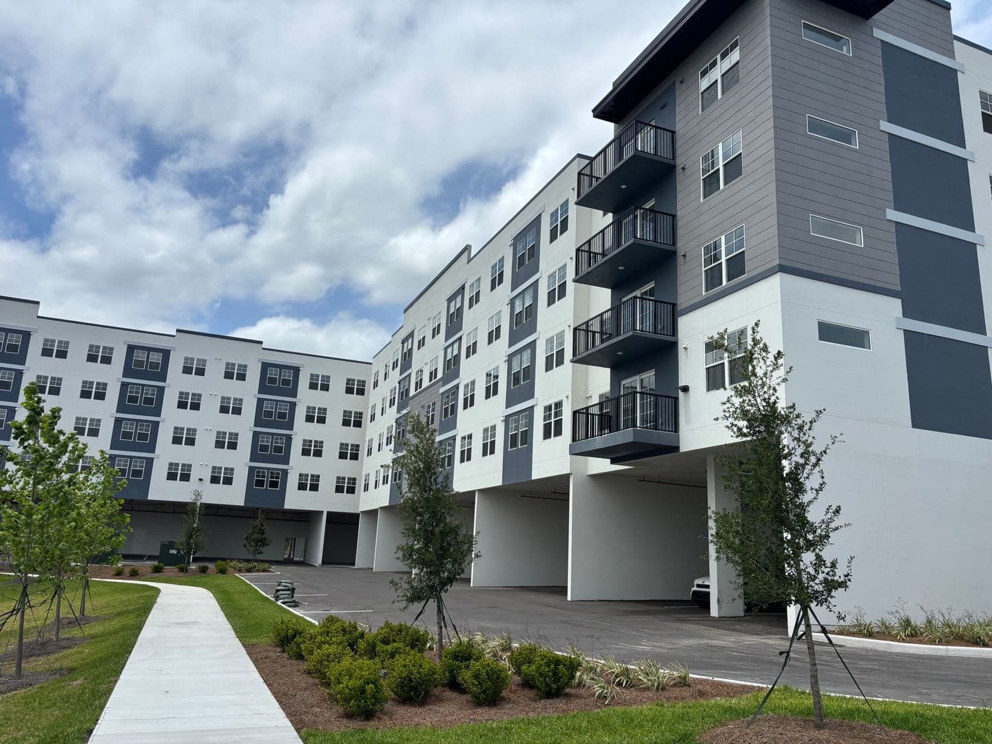 Orlando House: 5579 Millenia Park Blvd.
