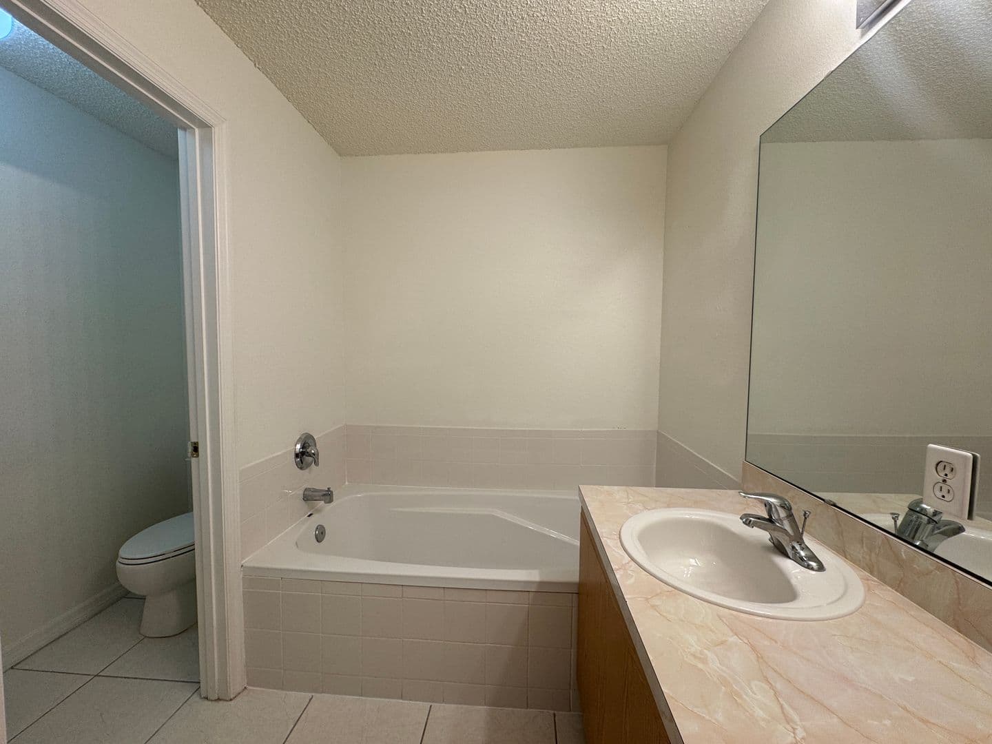 Kissimmee House: 2510 Hamlet Lane