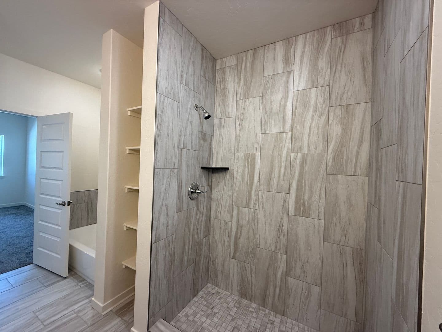 Grand Junction House: 2138 Brookfield Drive, #A