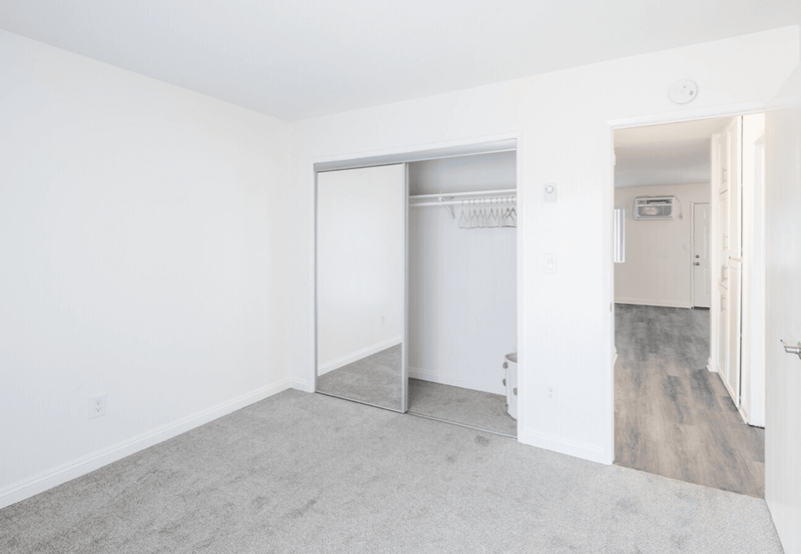 Artesia Apartment: 11562 186th Street