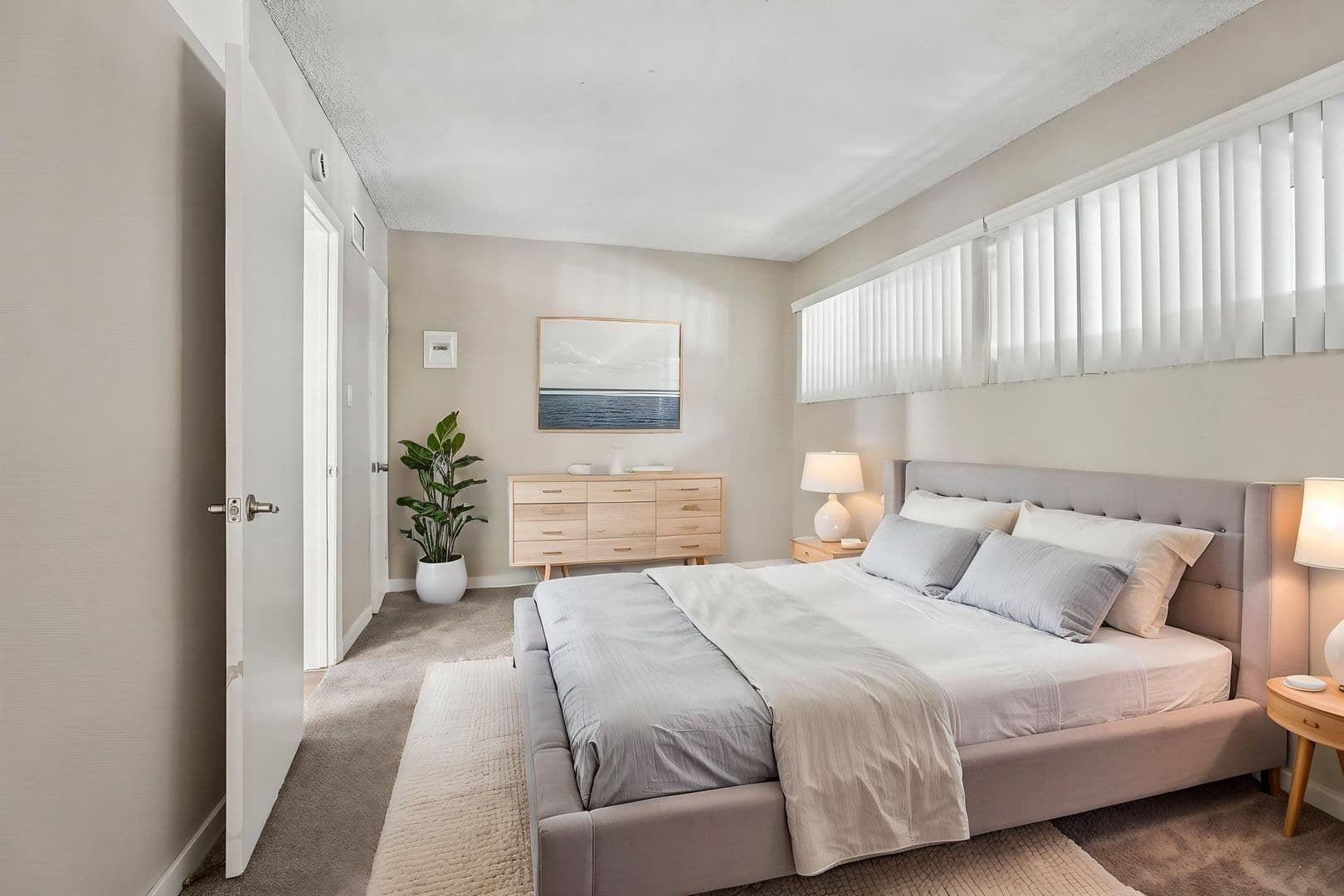 Pasadena Apartment: 410 Raymondale Drive