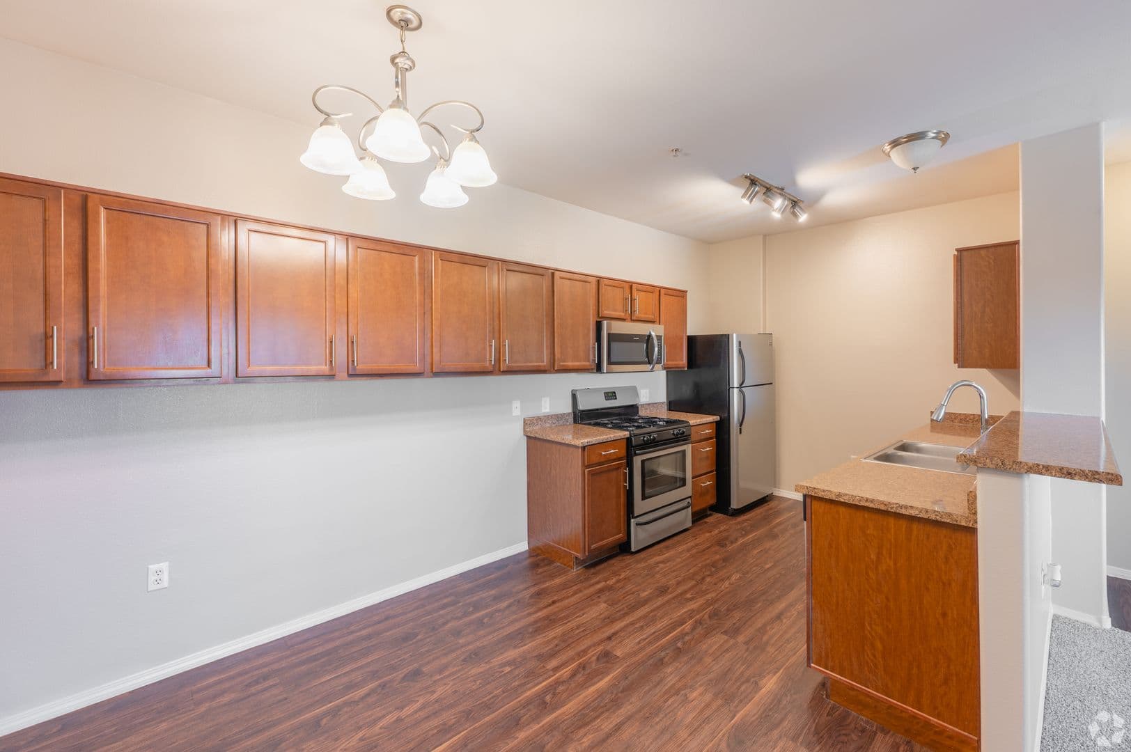 Las Vegas Apartment: 6885 W. Lone Mountain Rd.