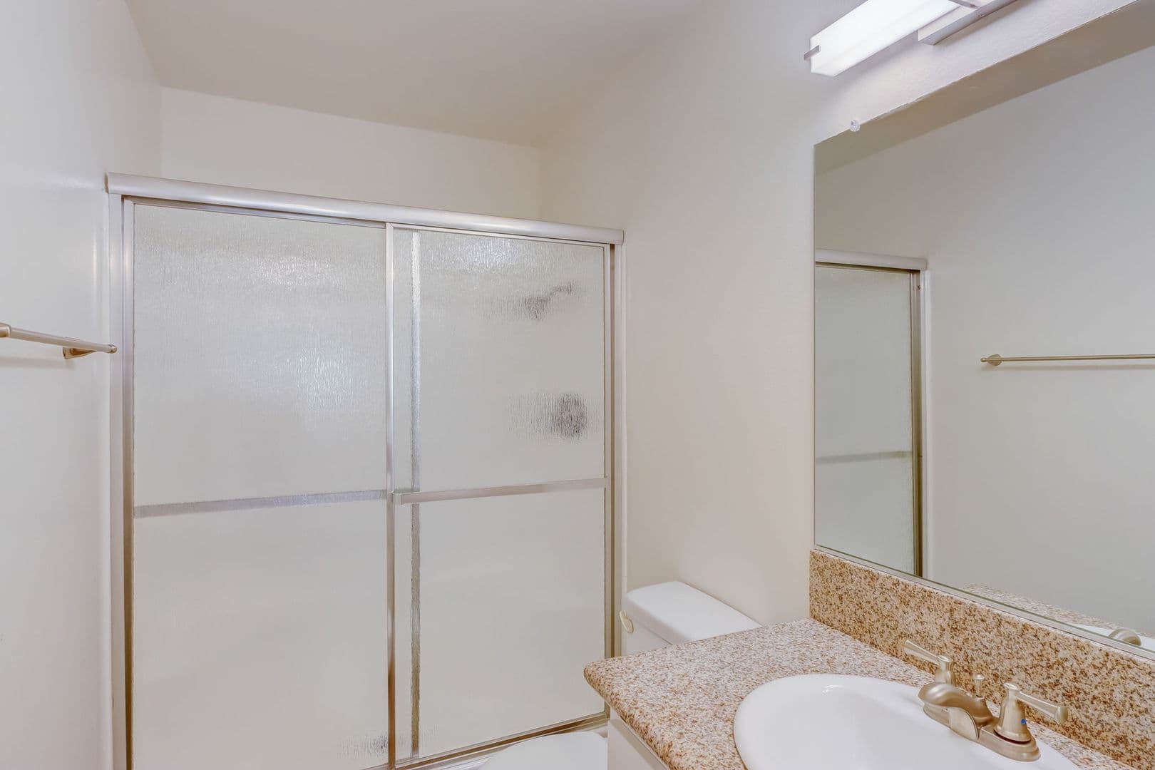 Upland Apartment: 859 N Mountain Avenue