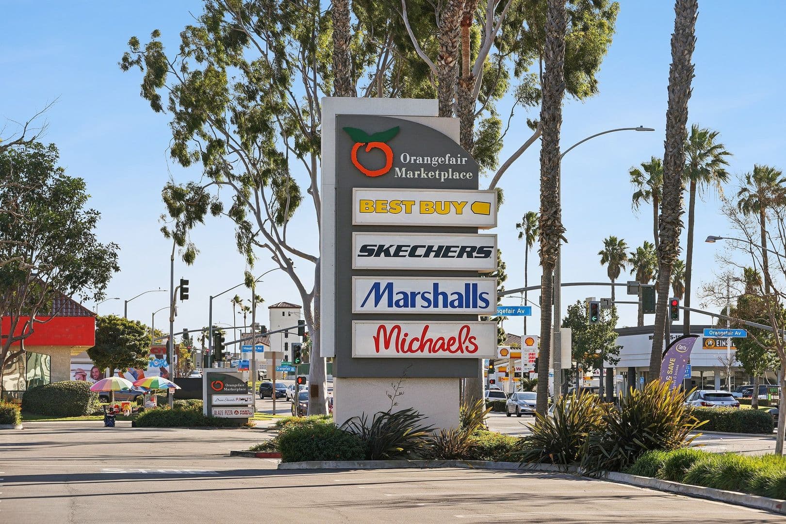 Anaheim Apartment: 1237 & 1243 North Dresden Place