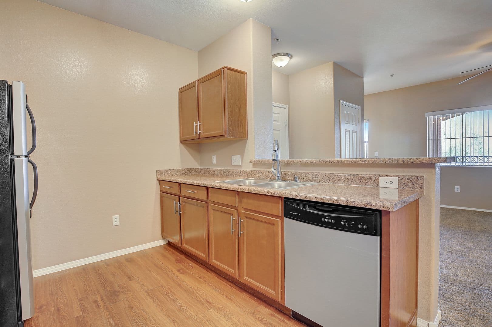 Las Vegas Apartment: 6885 W. Lone Mountain Rd.