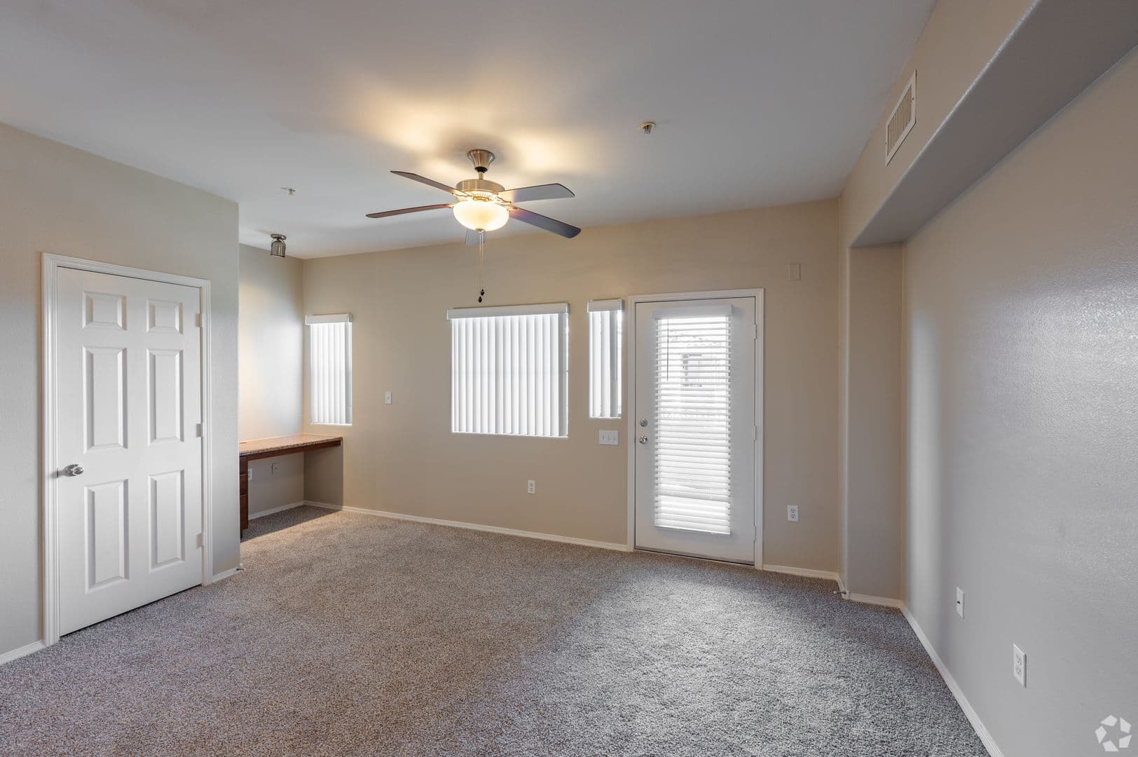Las Vegas Apartment: 6885 W. Lone Mountain Rd.