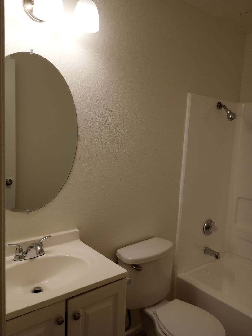 Santa Ana Apartment: 806 S. Broadway