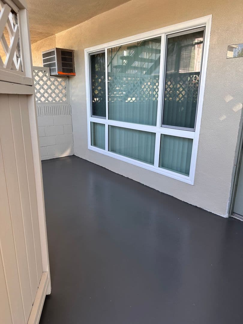 Downey Apartment: 8115 Imperial Highway