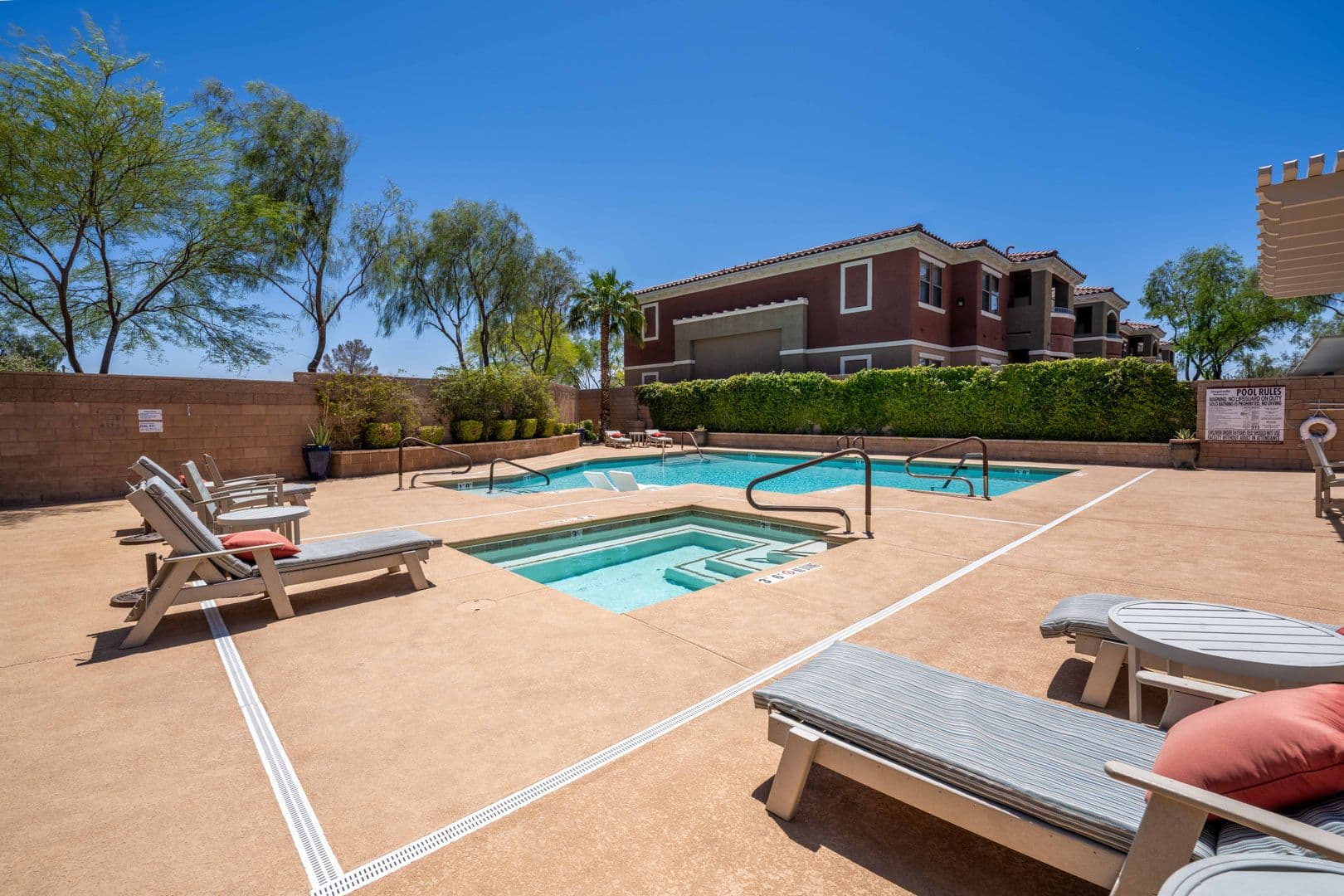 Las Vegas Apartment: 6885 W. Lone Mountain Rd.