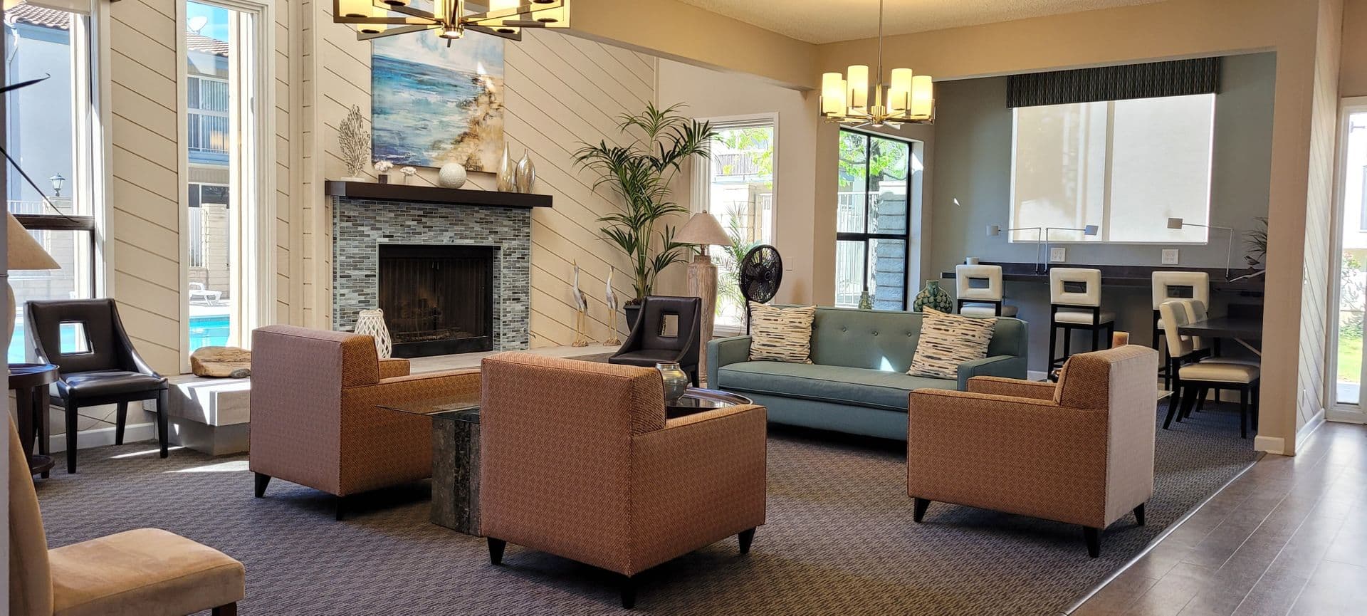 Ventura Apartment: 99 N Ashwood Ave