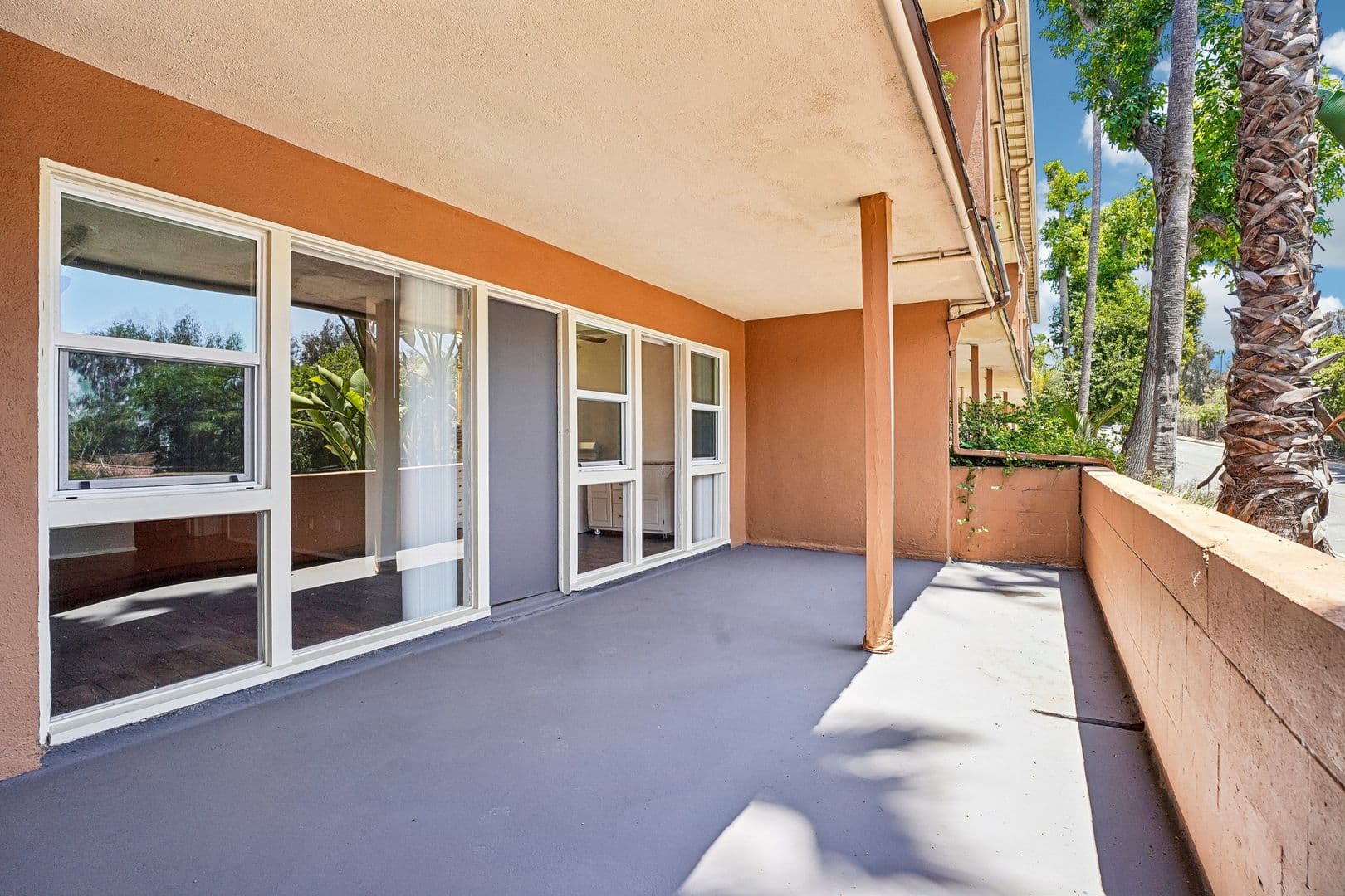 Pasadena Apartment: 410 Raymondale Drive