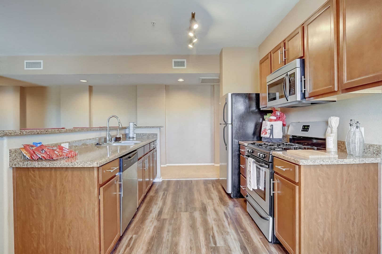 Las Vegas Apartment: 6885 W. Lone Mountain Rd.