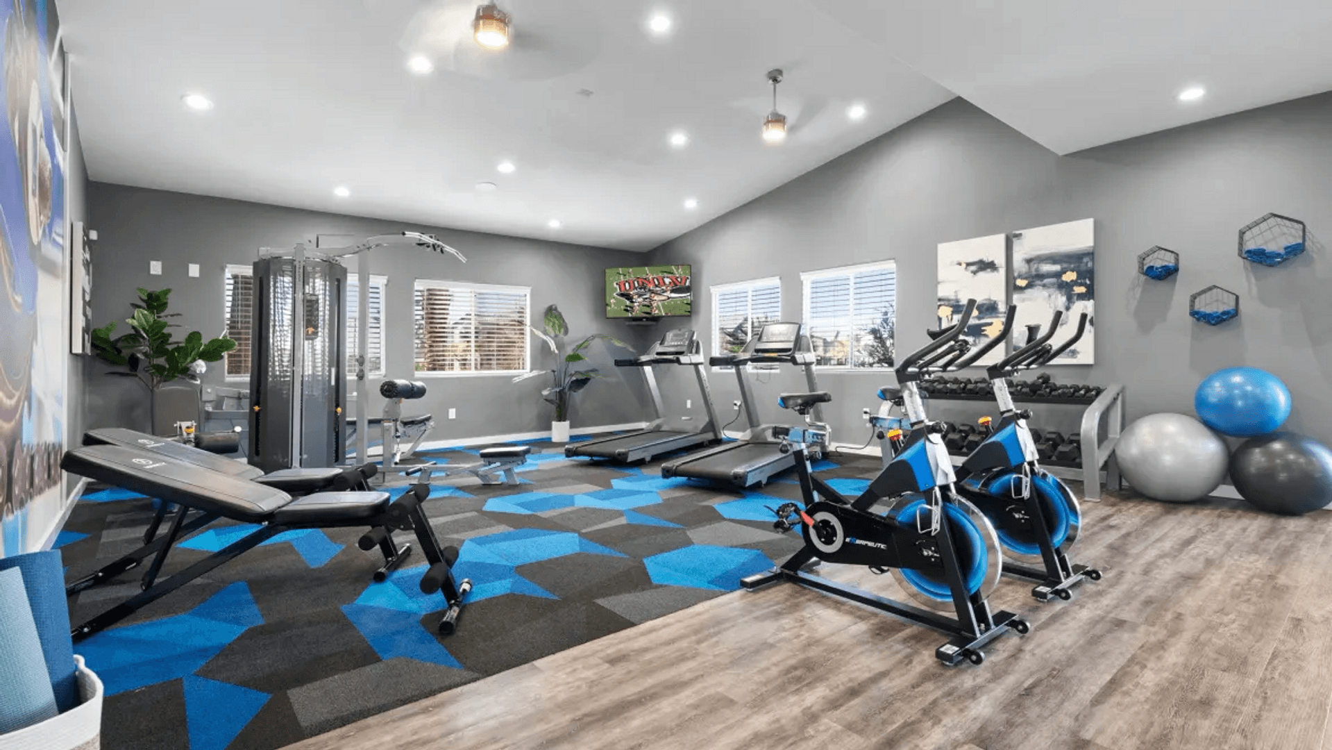 Las Vegas Apartment: 3580 E Alexander Road