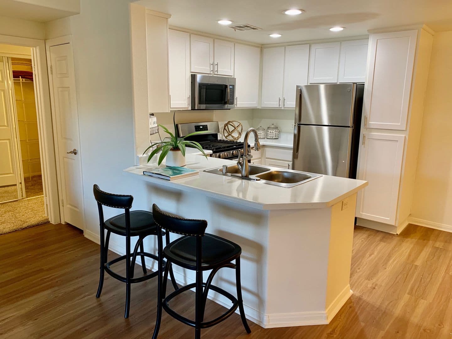 Las Vegas Apartment: 9550 W. Sahara Ave