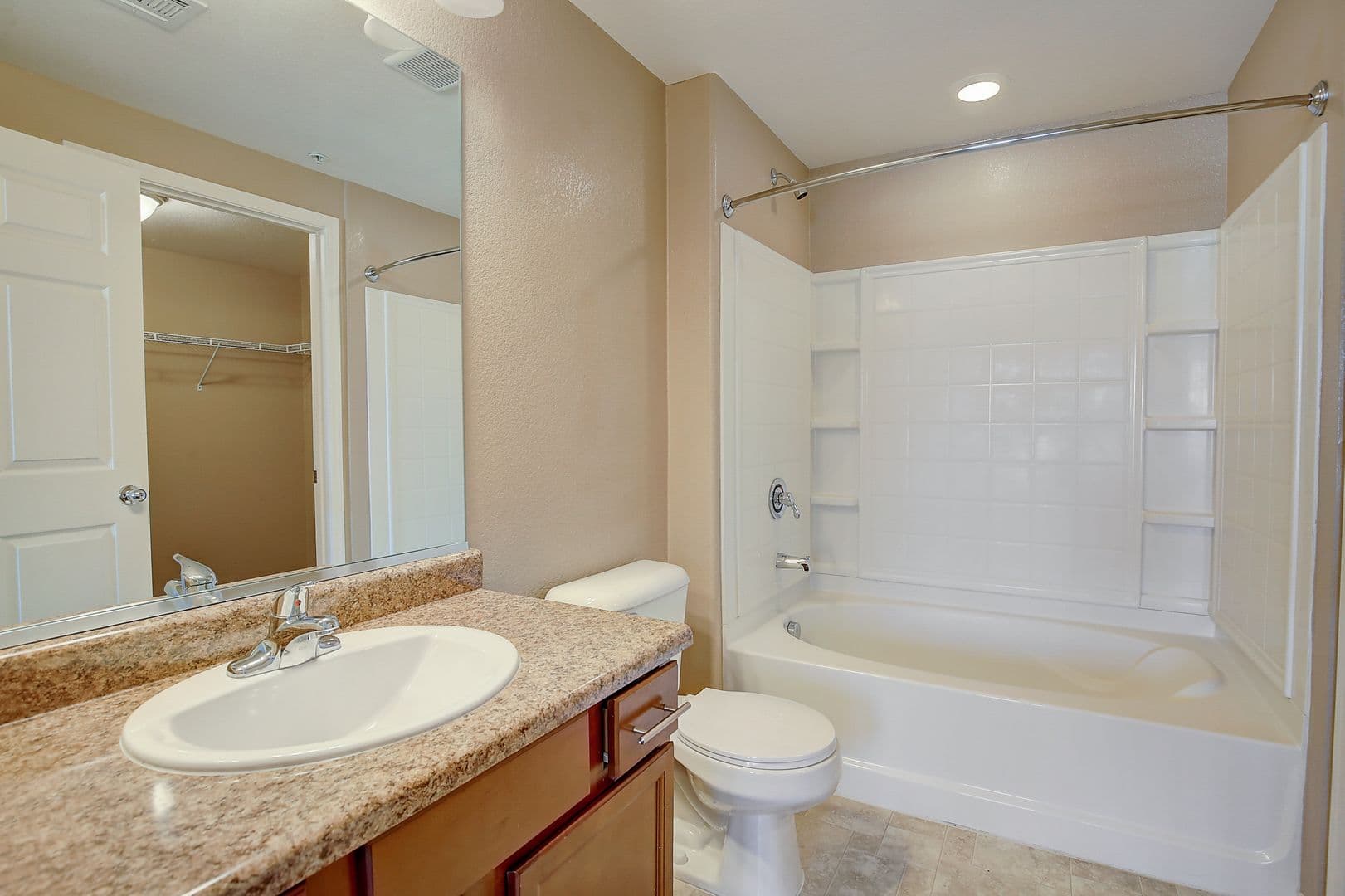 Las Vegas Apartment: 6885 W. Lone Mountain Rd.