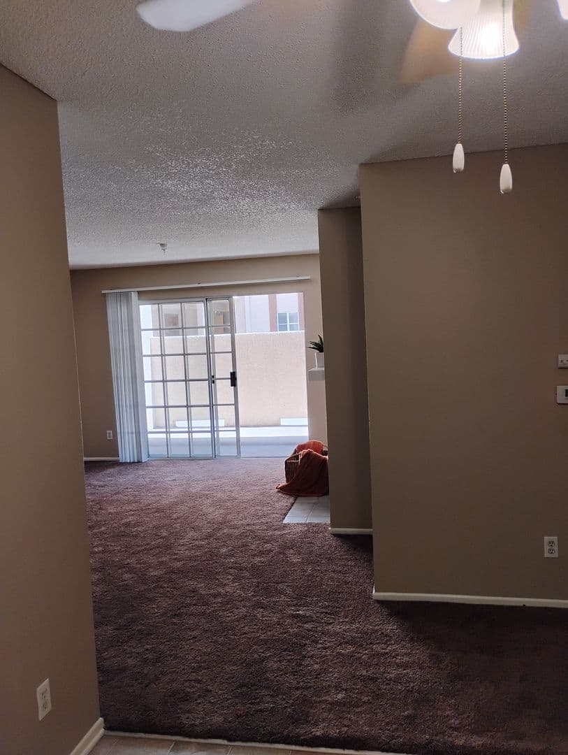 Los Angeles Apartment: 8600 Emerson Avenue