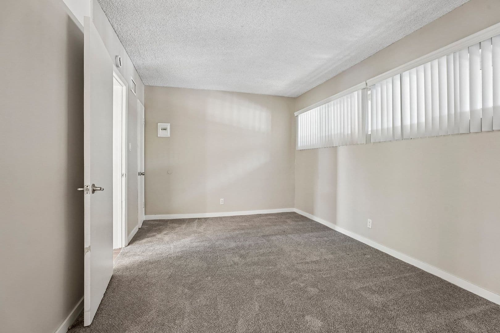 Pasadena Apartment: 410 Raymondale Drive