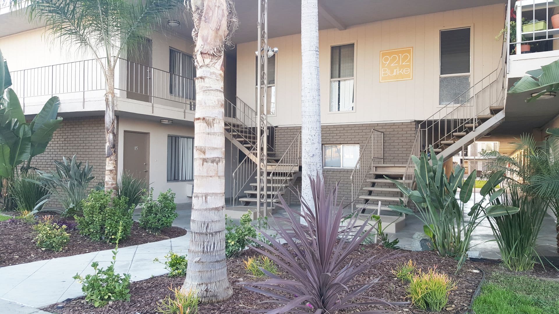 Pico Rivera Apartment: 9212 Burke Street