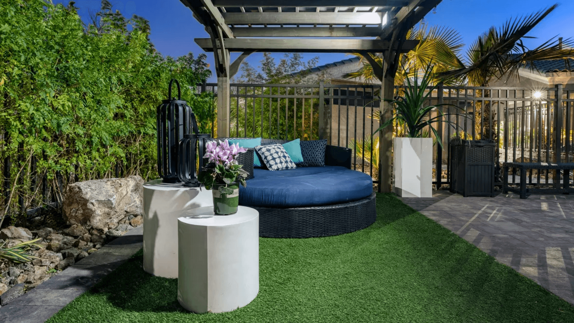 Las Vegas Apartment: 3580 E Alexander Road