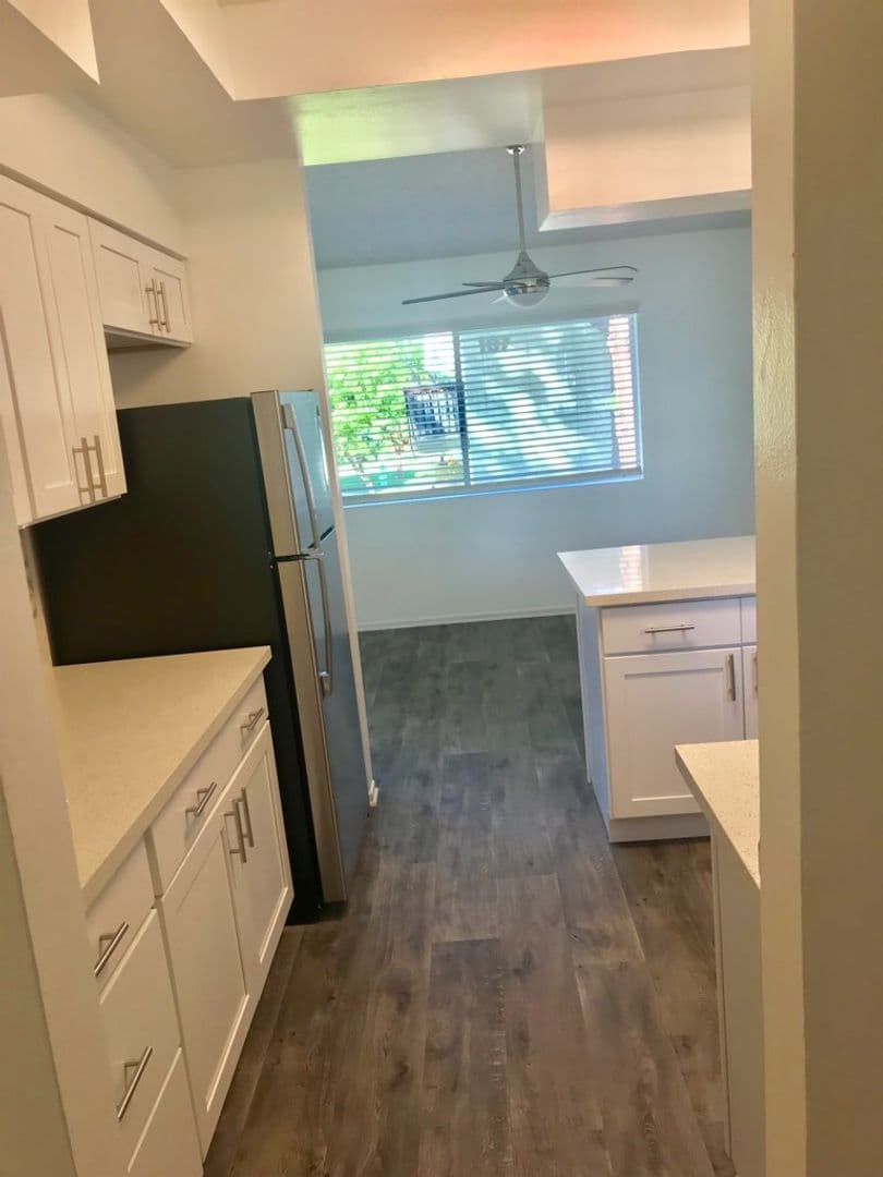 Ventura Apartment: 99 N Ashwood Ave
