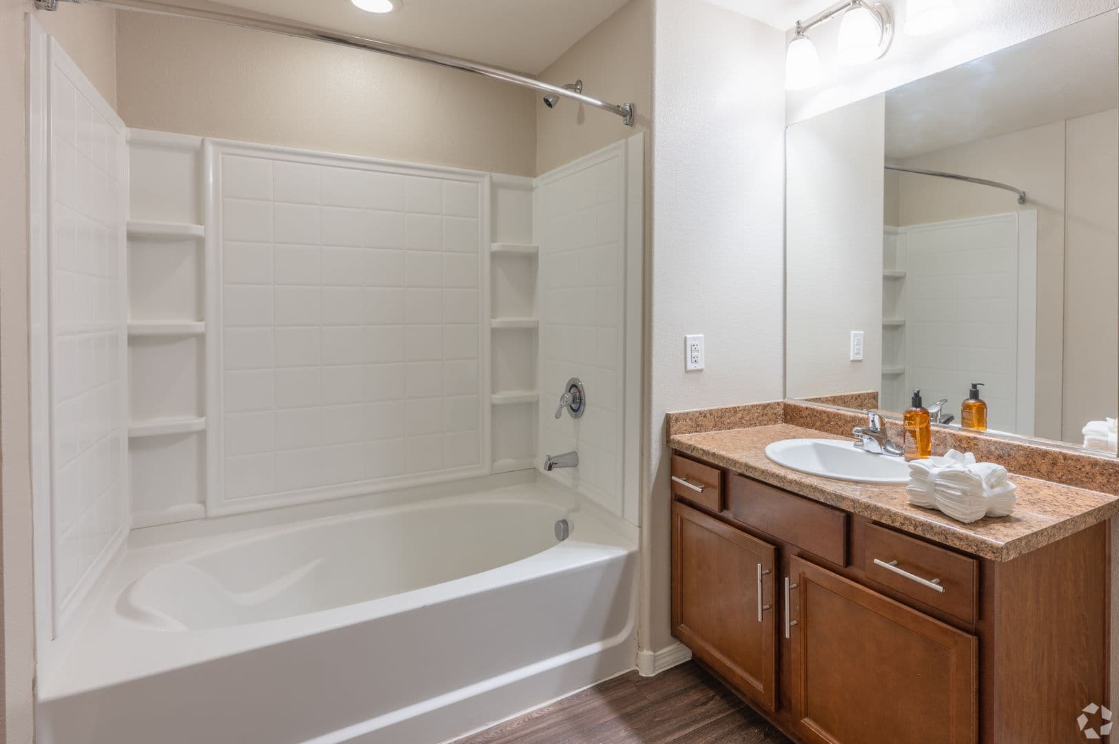 Las Vegas Apartment: 6885 W. Lone Mountain Rd.