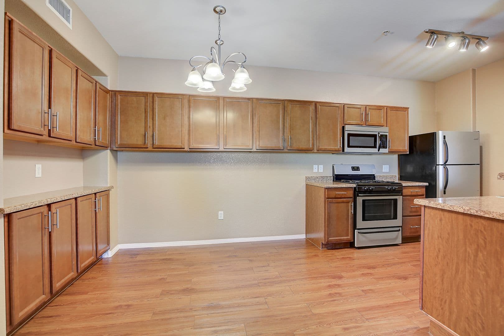 Las Vegas Apartment: 6885 W. Lone Mountain Rd.