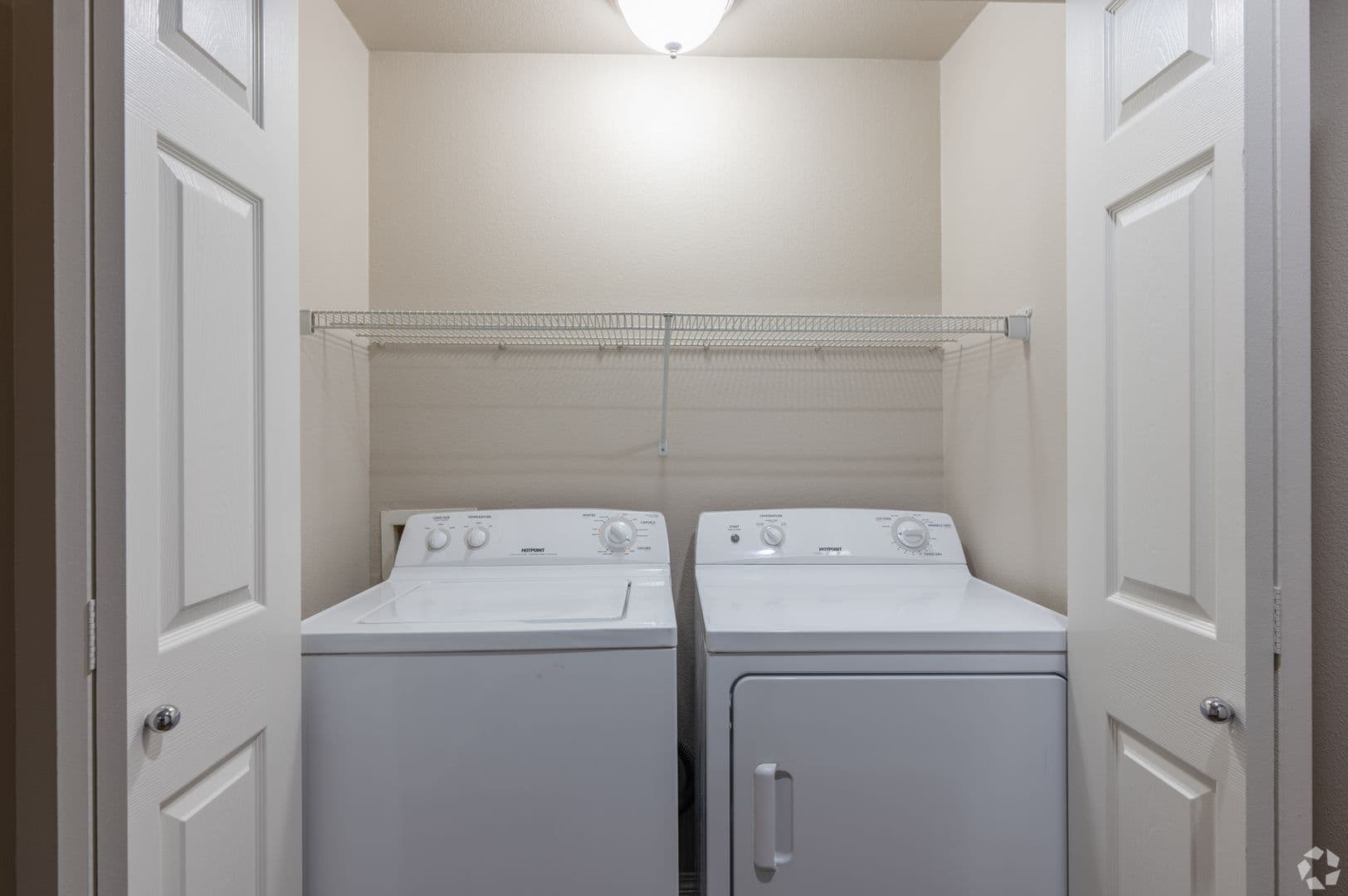 Las Vegas Apartment: 6885 W. Lone Mountain Rd.